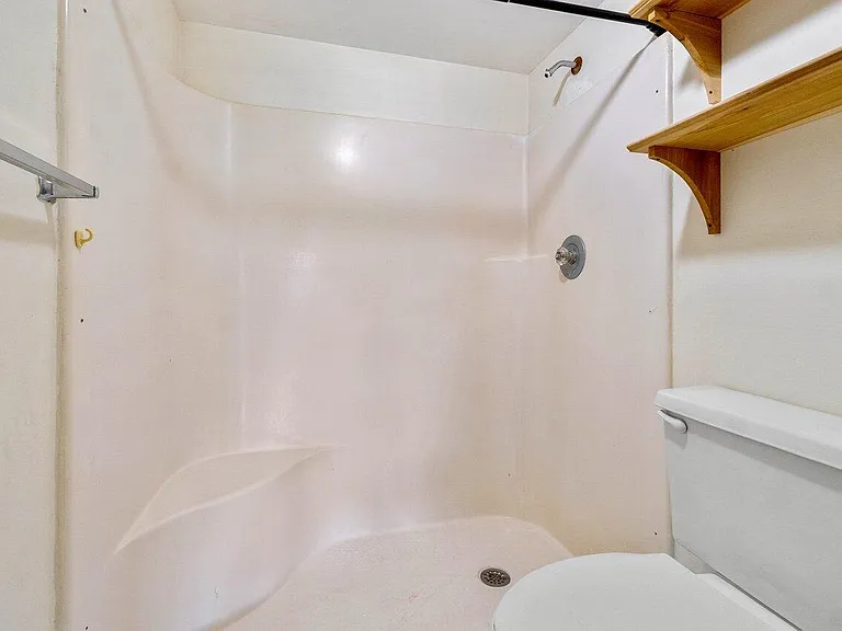 6736 Palmetto Cir S #105 — Photo 19