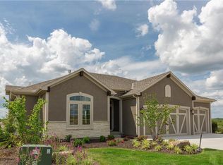 10032 Dobbs St, Olathe, KS 66061
