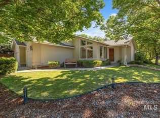 5594 N Northwall Pl, Boise, ID 83703