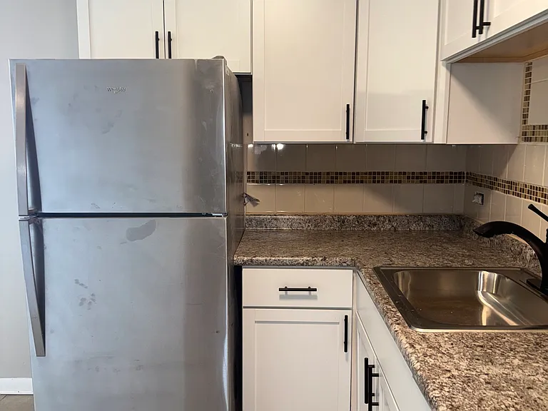 5813 W 35th St #7 — Photo 5