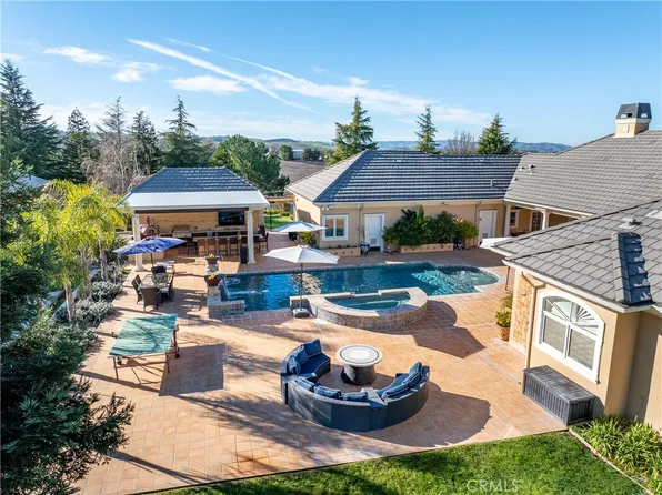 5315 El Pomar Dr, Templeton, CA 93465