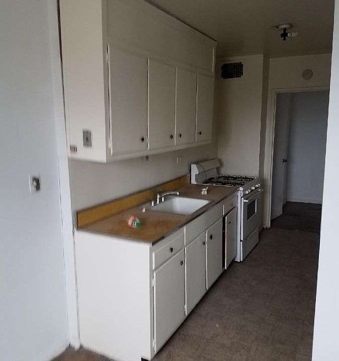 1st image of 175 Willoughby St APT 15M