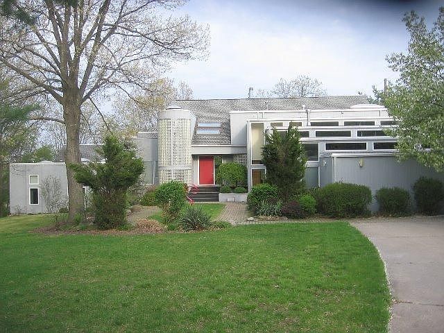 1st image of 3345 Daleview Dr