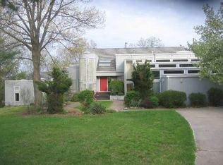 3345 Daleview Dr, Ann Arbor, MI 48105
