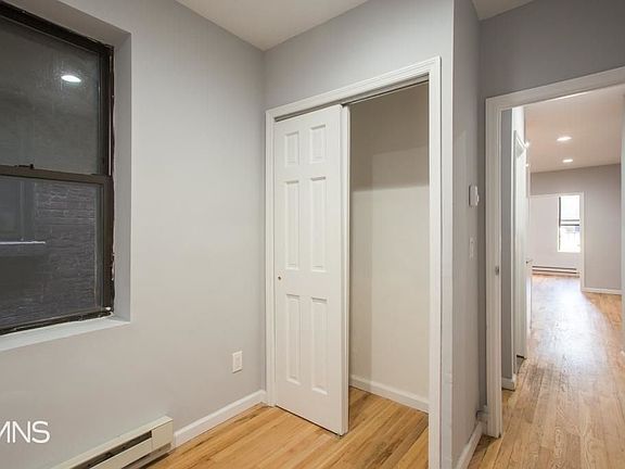 5th image of 324 W 49th St APT 2FW