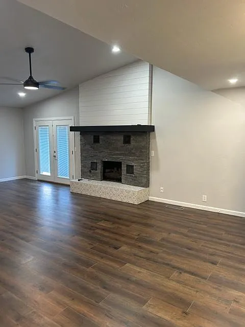 2 bed, 1200 sqft, $1,325 — Photo 2