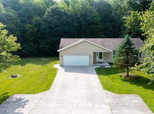 2930 Range Rd, Pt Huron, MI 48060