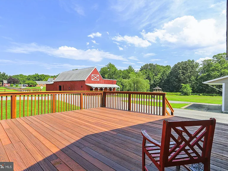 5079 Muddy Creek Rd — Photo 2