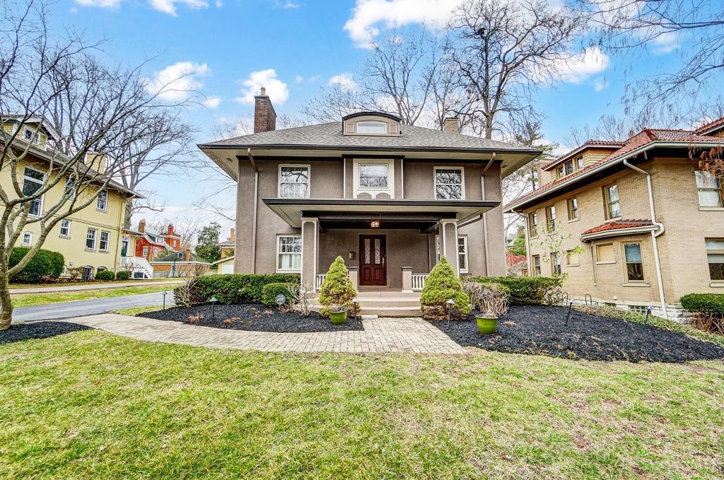 Real estate listing image