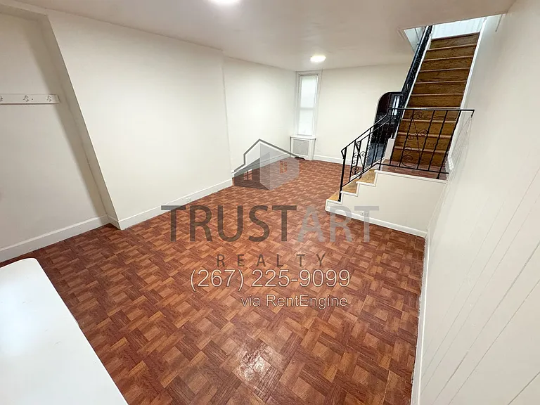 2082 Albright St — Photo 6