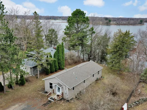 603 Nelson Ct, Center City, MN 55012