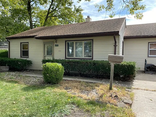 1204 Briarcliff Dr photo 1