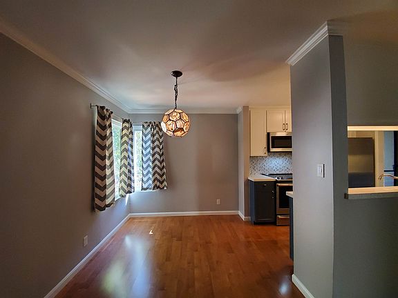 5th image of 828 N El Camino Real Unit 3