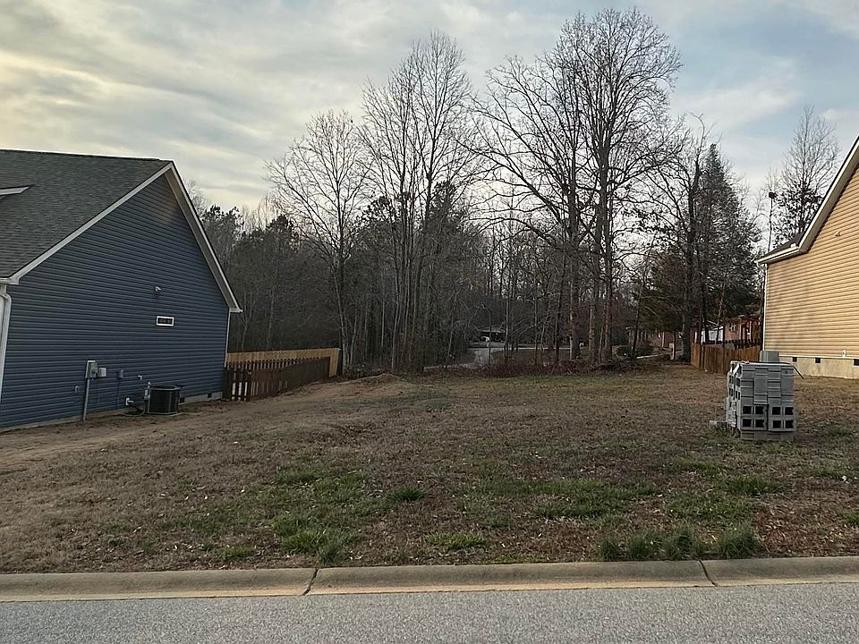 1st image of 174 Page Creek Blvd