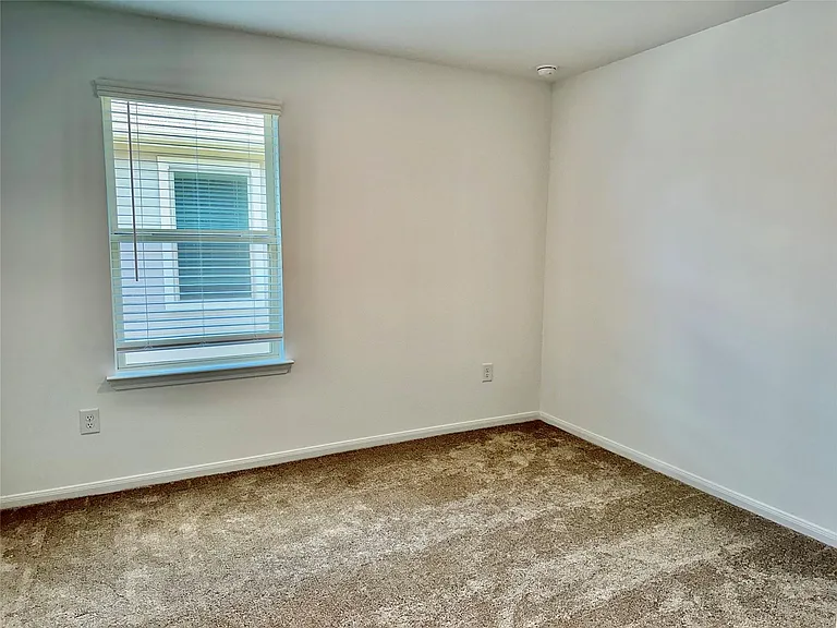 16530 Pine Arrow Dr — Photo 25