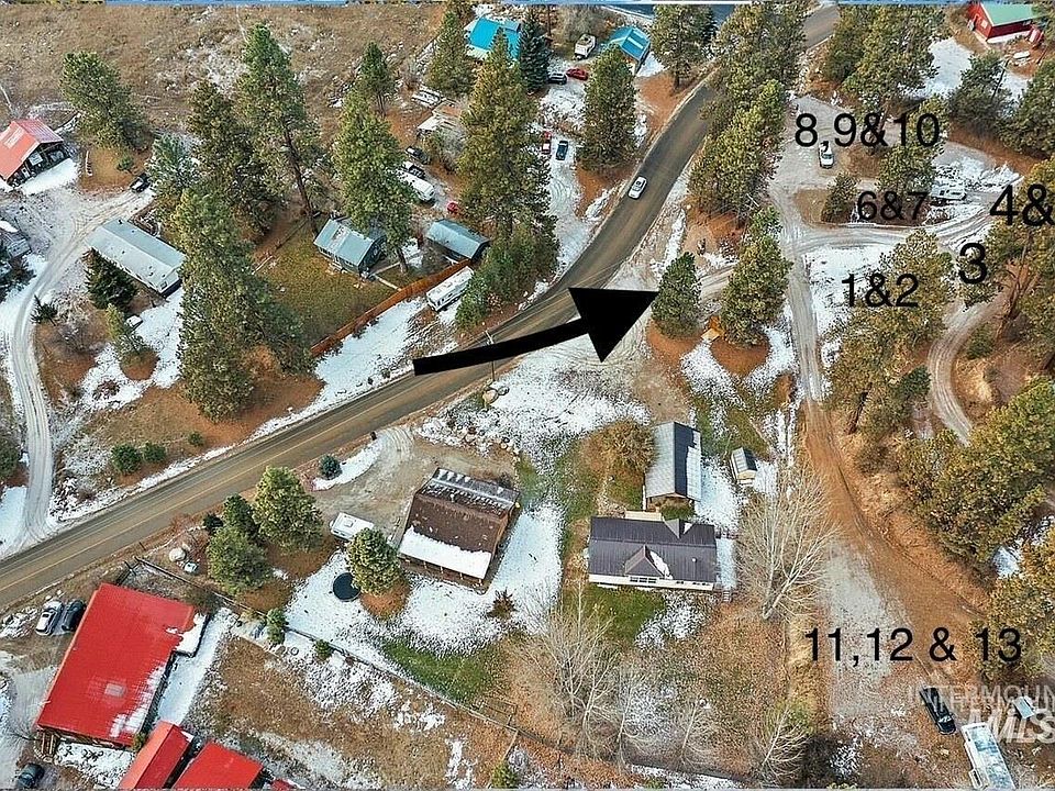 2nd image of 422 S Middlefork Rd