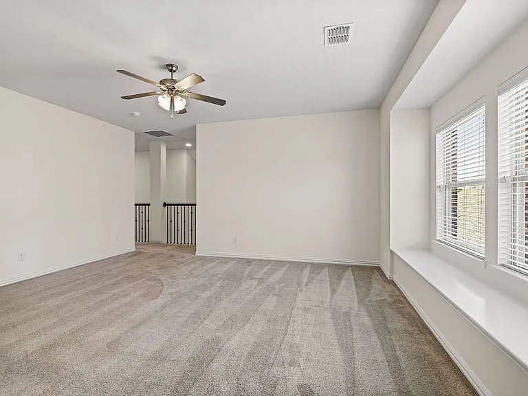1514 Carnation St — Photo 16