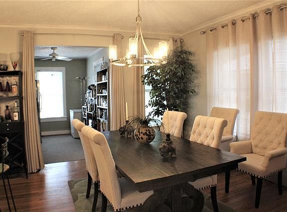 5th image of 4054 Prescott Ave