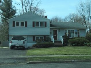 771 June Dr, Paramus, NJ 07652