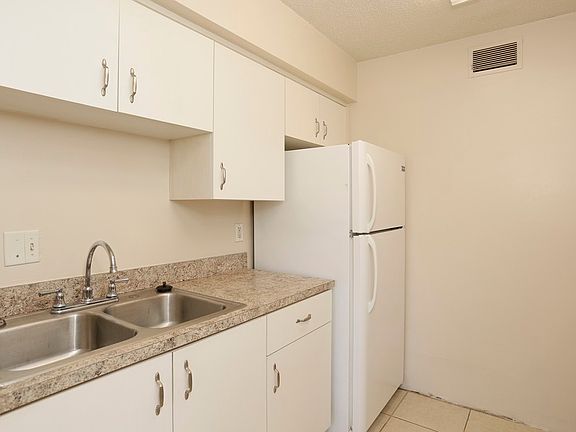 2nd image of 2050 S Ridgewood Ave APT A21