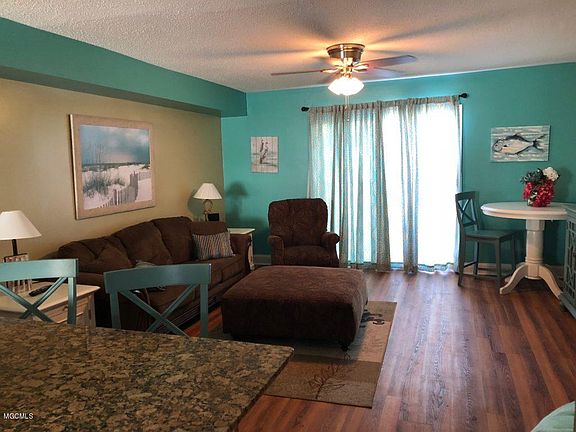 3rd image of 1664 Beach Blvd