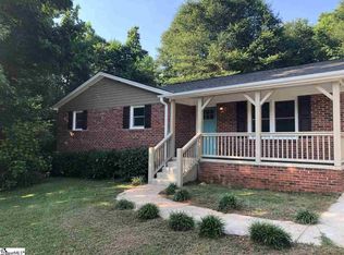 102 Cliffwood Ct, Fountain Inn, SC 29644