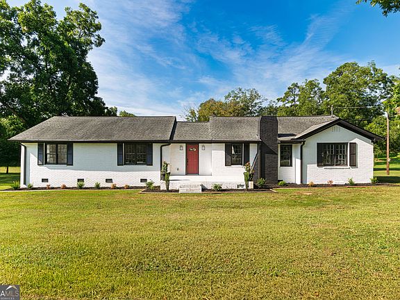 3rd image of 418 Lamb Rd