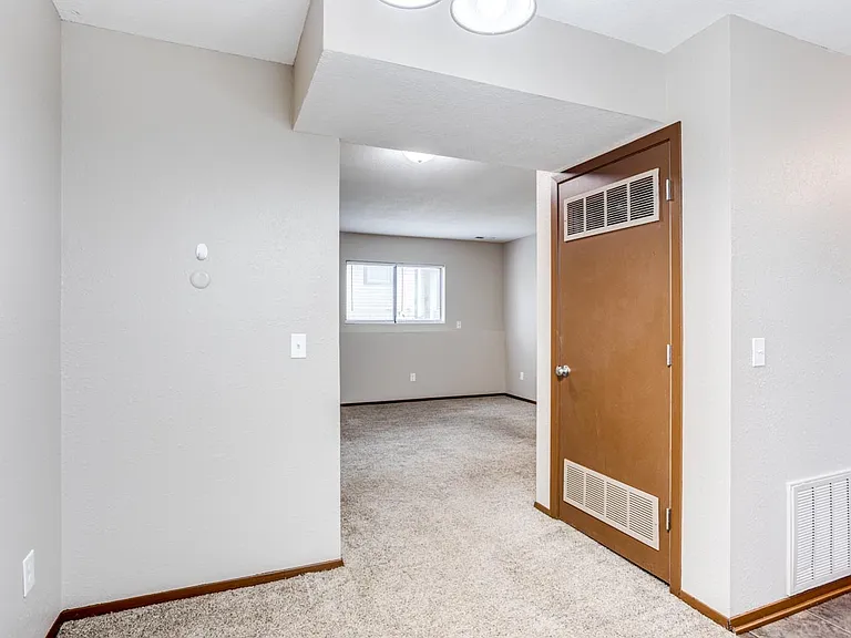 307 S Seneca St #103 — Photo 4