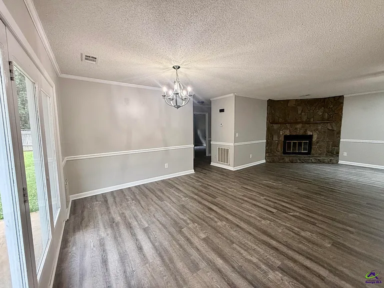 144 Pleasant Hill Ct — Photo 6