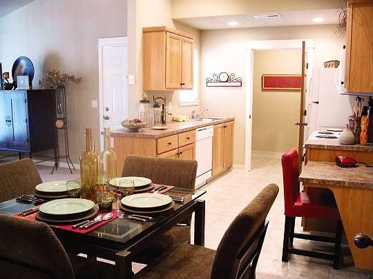 1st image of 11900 NE 18th St APT 466