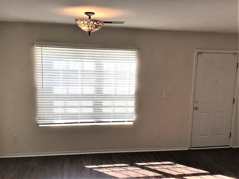 3906 Jack Pine Ct — Photo 5