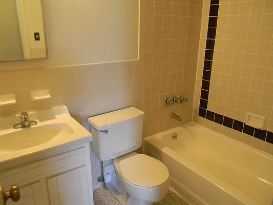 Rented by DSA Realty | media 34