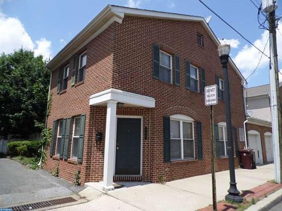 2nd image of 709 Kirkwood St