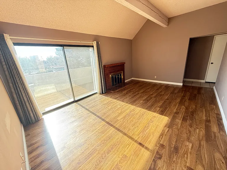 4340 Gannet Cir #112 — Photo 6
