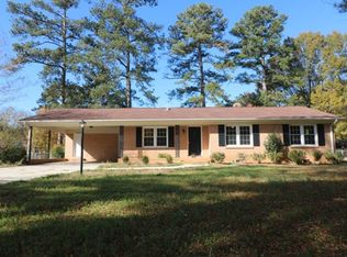 506 Chinquapin Rd, Greenwood, SC 29646
