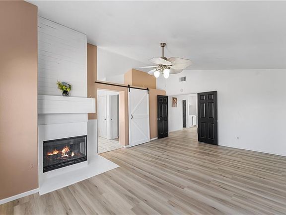 5th image of 39566 Dunbar St