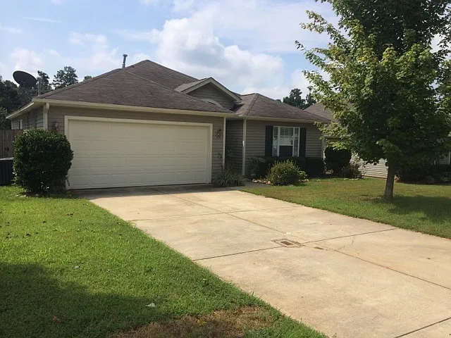 3 bed, 2.0 bath, 1275 sqft, $2,000 — Photo 1