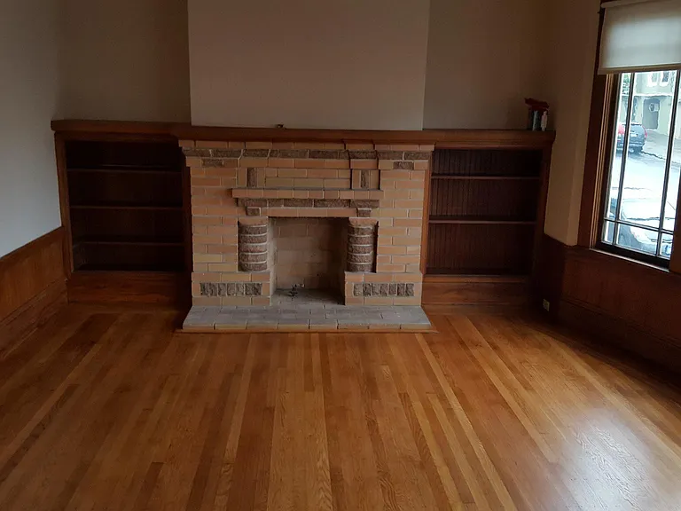 842 24th Ave — Photo 2
