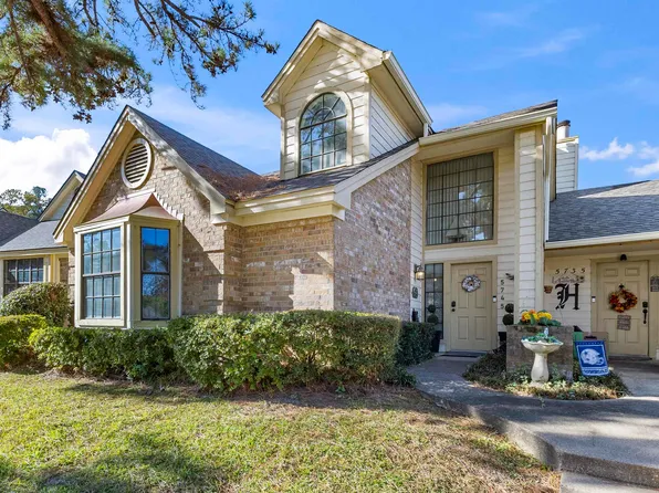 5745 Golden Oaks Dr, Tyler, TX 75703