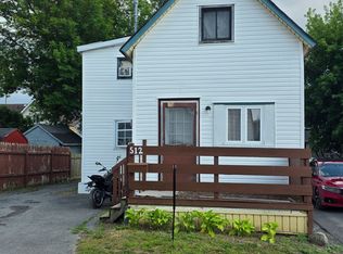 512 1st St W, Cornwall, ON K6J 1E1