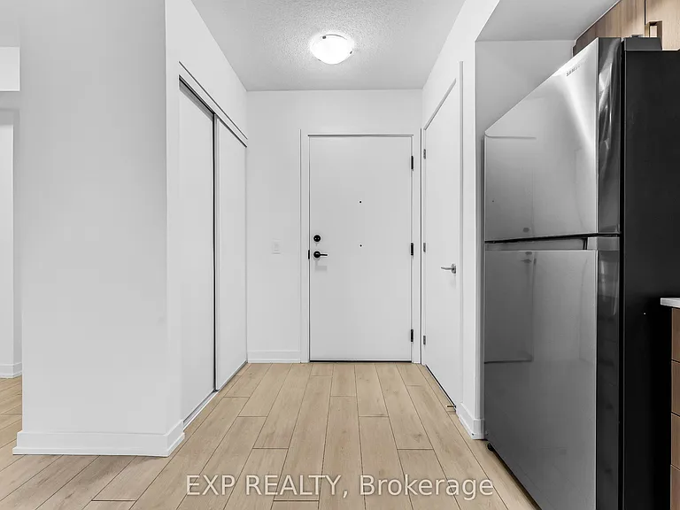 556 Marlee Ave #221 — Photo 5