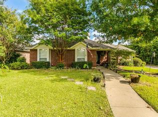 209 Windbrook St, Denton, TX 76207