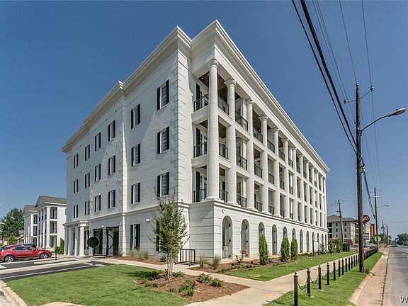 4th image of 510 13th St #204