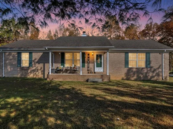 192 Woodland Hills Ln, Lewisburg, KY 42256