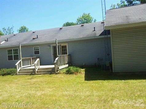 2nd image of 8884 Aura St
