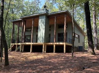 319 Wolf Creek Trl, Mineral Bluff, GA 30559