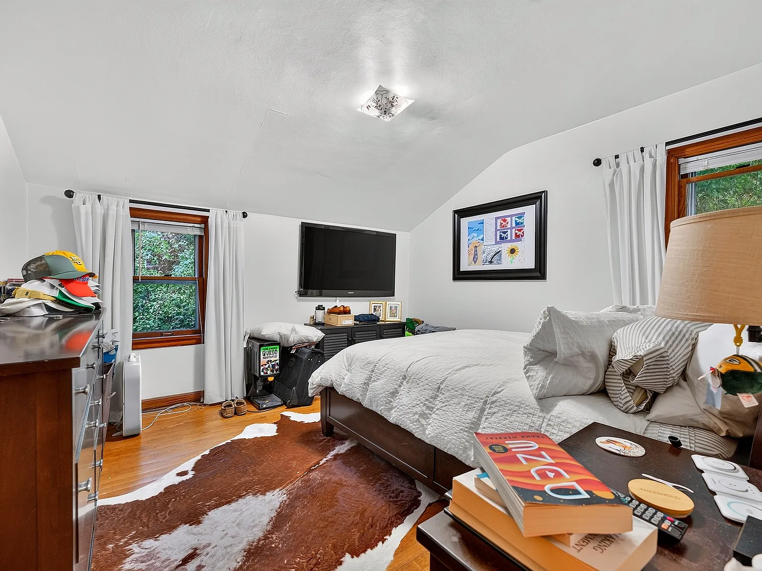 3 bed, 1000 sqft, $1,800 — Photo 2