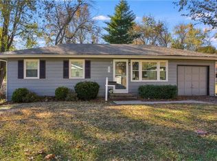 507 NW Ward Ln, Lees Summit, MO 64063