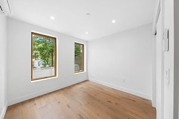 Rented by Ideal Properties Group | media 3