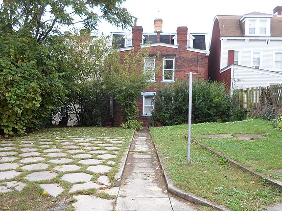 Back of houses - big yard